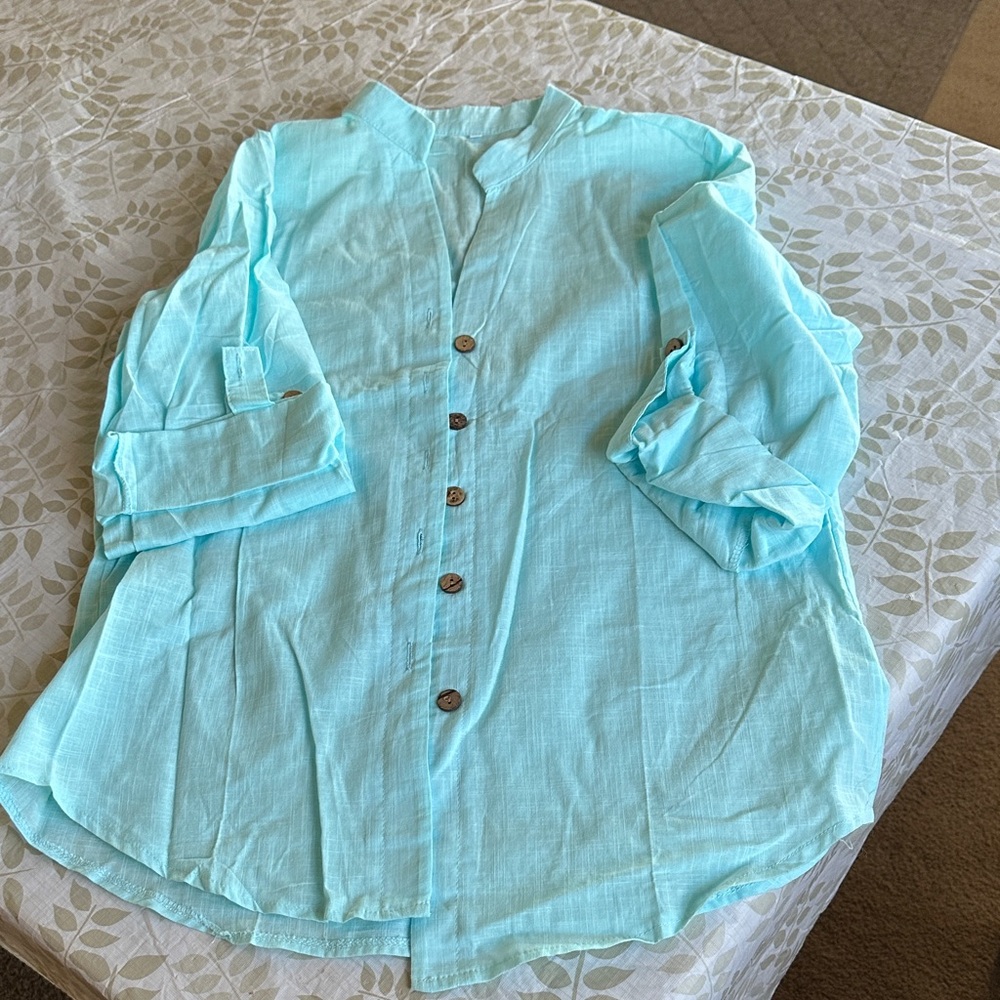 Light Blue XL women’s shirt